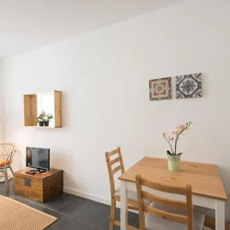 Madragoa Hideout Apartament *