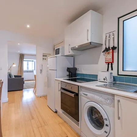 Madragoa Hideout ליסבון