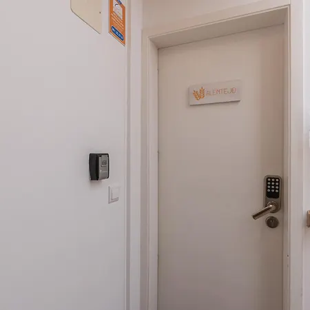 דירה Madragoa Hideout *